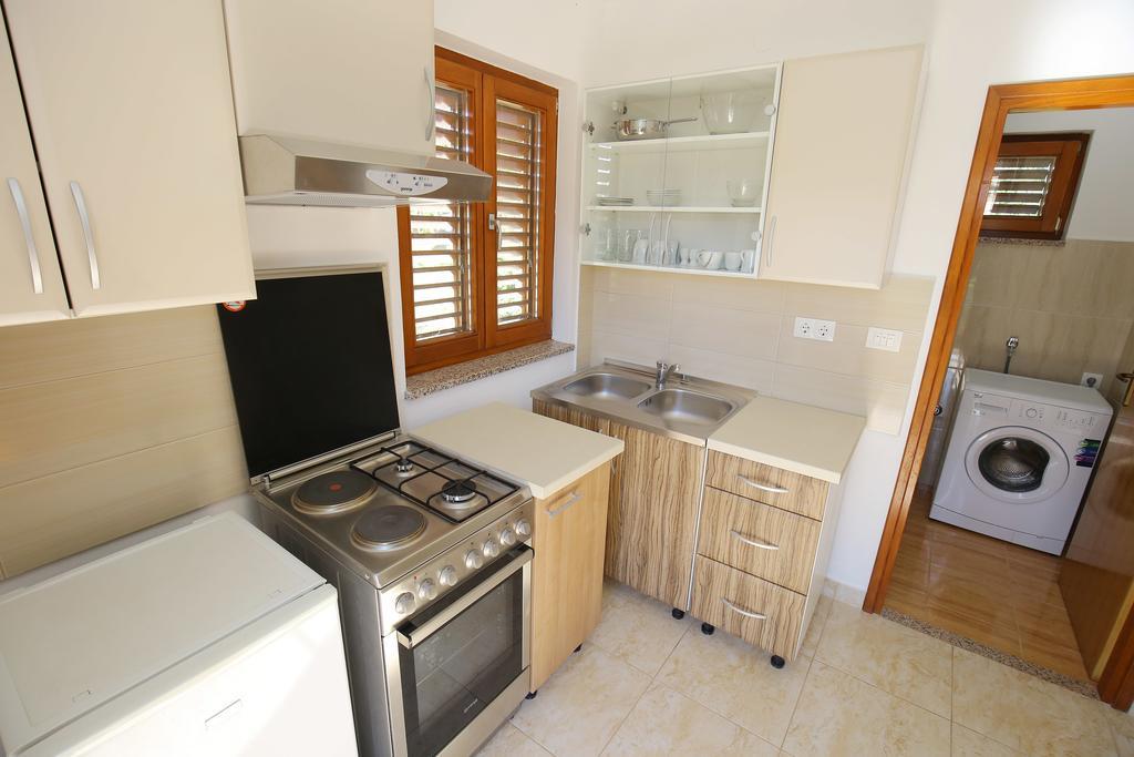 Holiday Home Zemljak Sukosan Exterior photo